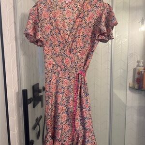 Chic Floral V-Neck Midi Dress